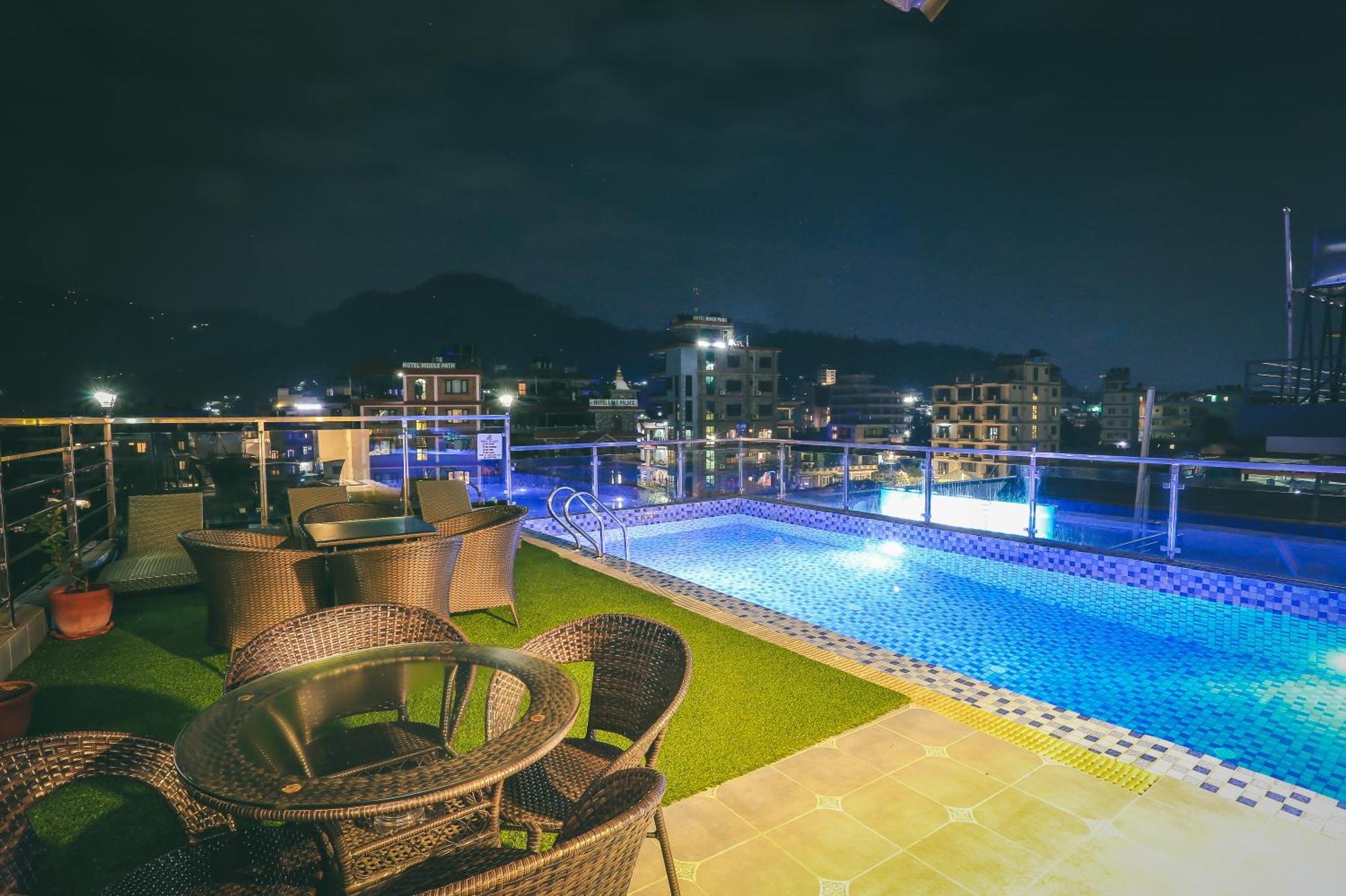Hotel Eco Tree Pokhara Extérieur photo