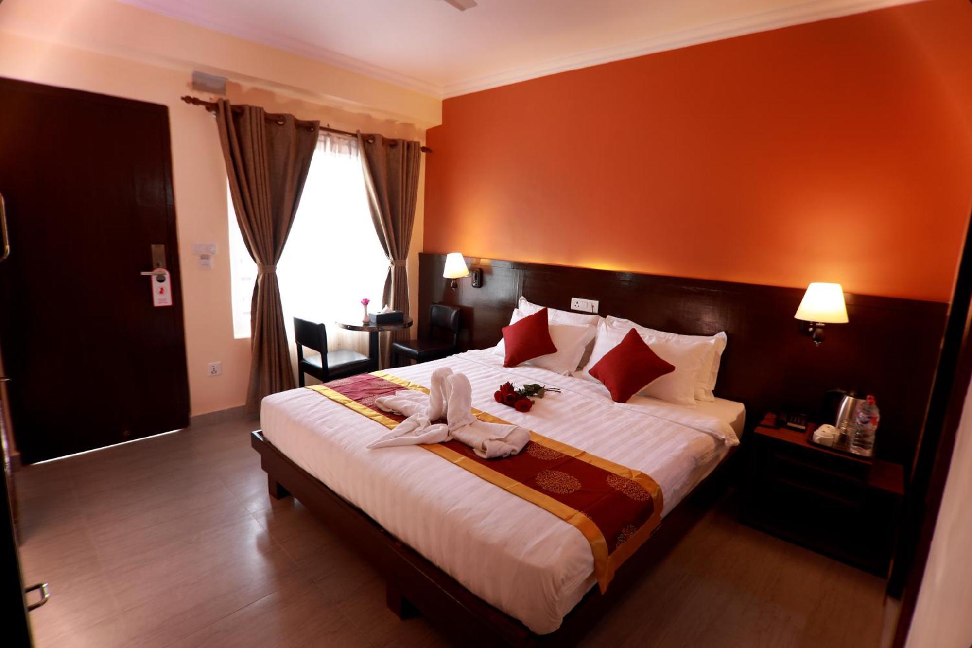 Hotel Eco Tree Pokhara Extérieur photo